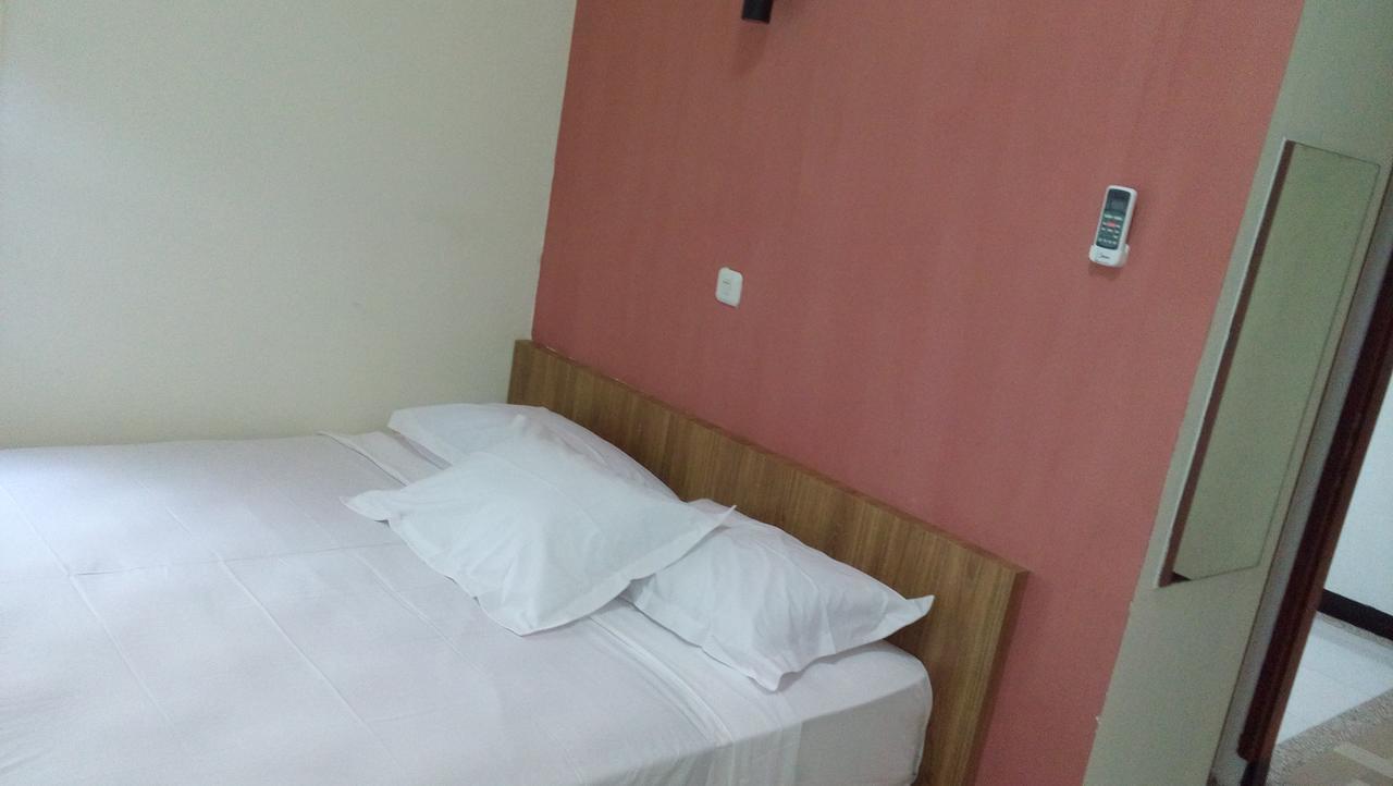 Rumah Tawa - 2 Syariah Wisma tamu 2*