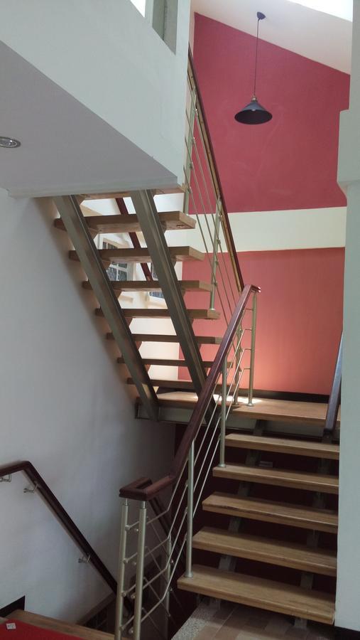 Rumah Tawa - 2 Syariah 2* Bandung