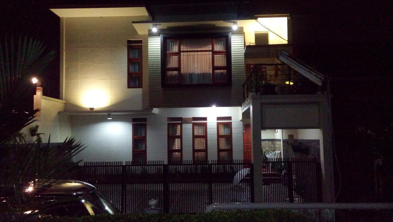 Wisma tamu Rumah Tawa - 2 Syariah